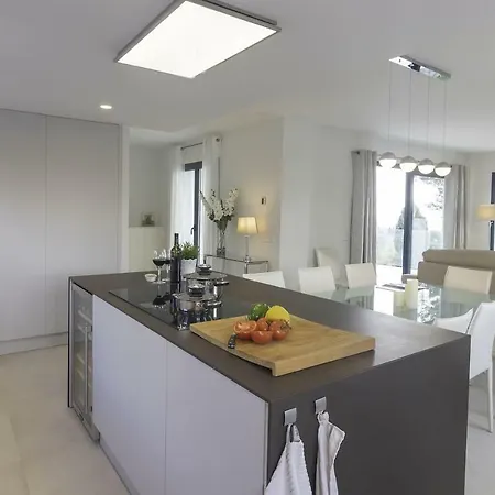 20944 - Wonderful Near Beach Villa *