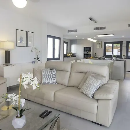 20944 - Wonderful Near Beach Villa *